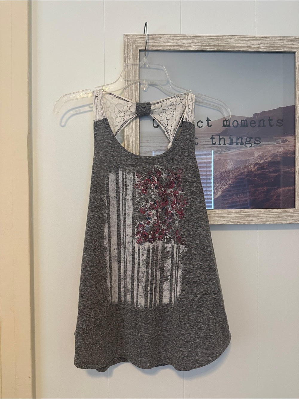 Size XSmall Vanity Gray Floral Accent Racerback Tank Top